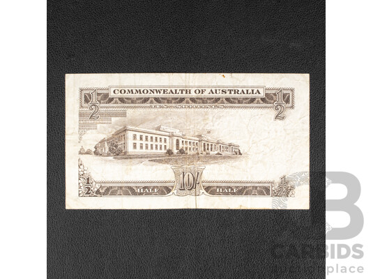 Australian 1961 Ten Shillings Star Note, R17S Coombs/Wilson AE99 95983*