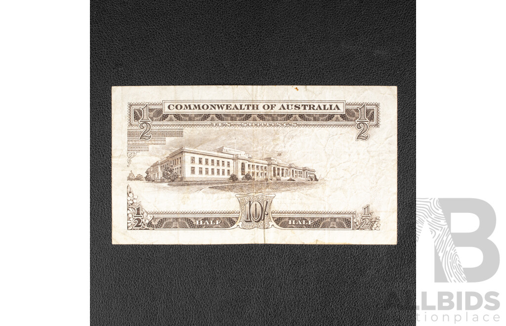 Australian 1961 Ten Shillings Star Note, R17S Coombs/Wilson AE99 95983*