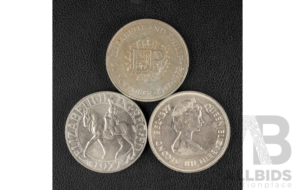 Three Great Britain UNC Twenty Five Pence Coins, 1972, 1977