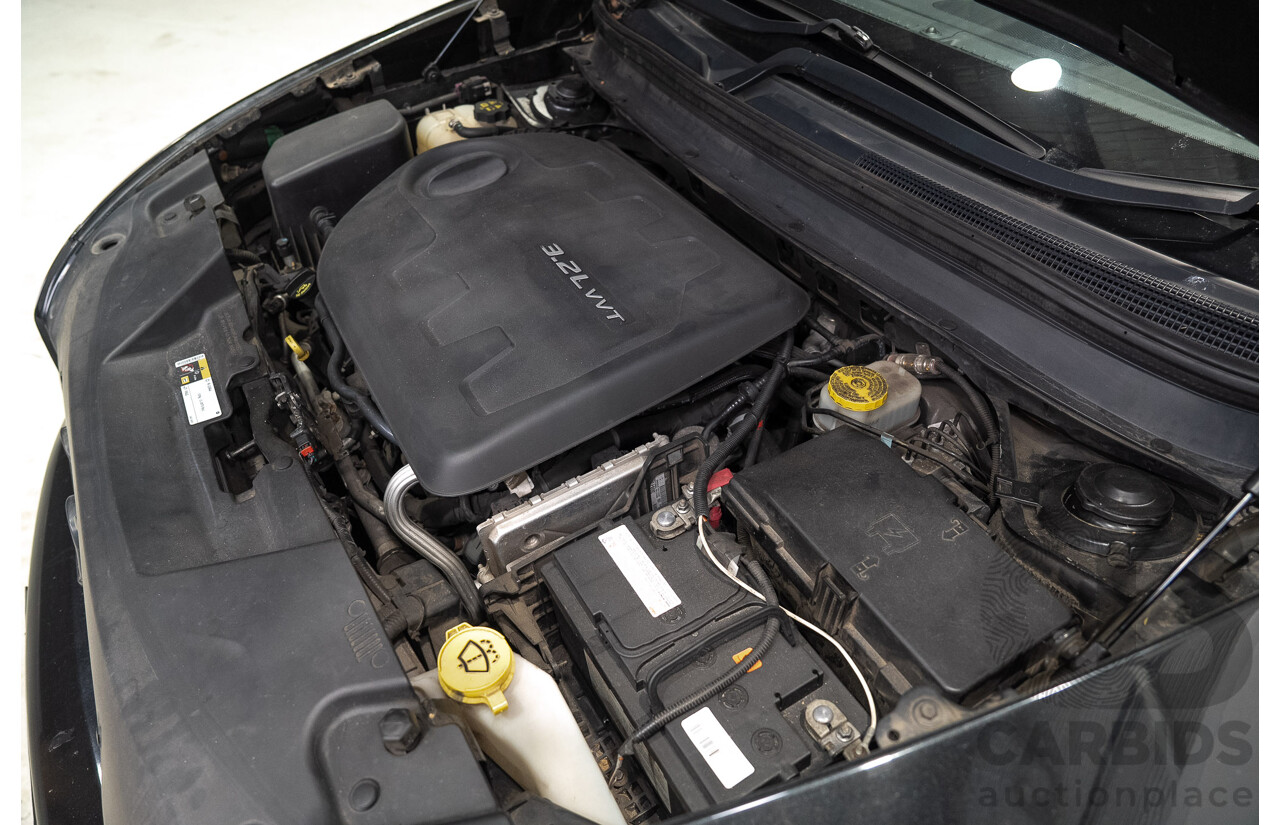 09/2014 Jeep Cherokee LONGITUDE (4x4) KL MY15 4d Wagon Black 3.2L
