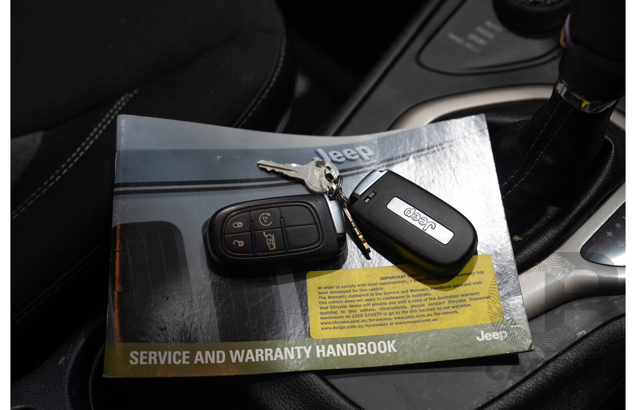 09/2014 Jeep Cherokee LONGITUDE (4x4) KL MY15 4d Wagon Black 3.2L