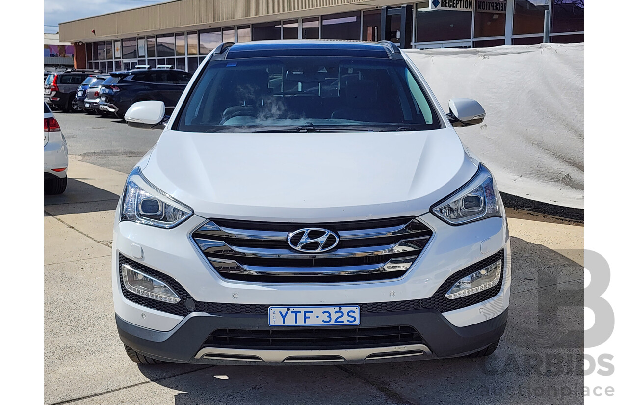 01/2015 Hyundai Santa Fe Highlander CRDi (4x4) DM MY15 4d Wagon White 2.2L