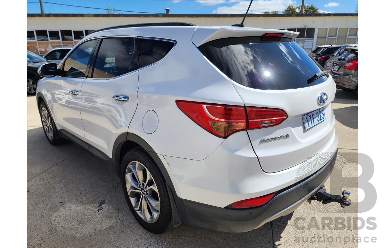 01/2015 Hyundai Santa Fe Highlander CRDi (4x4) DM MY15 4d Wagon White 2.2L