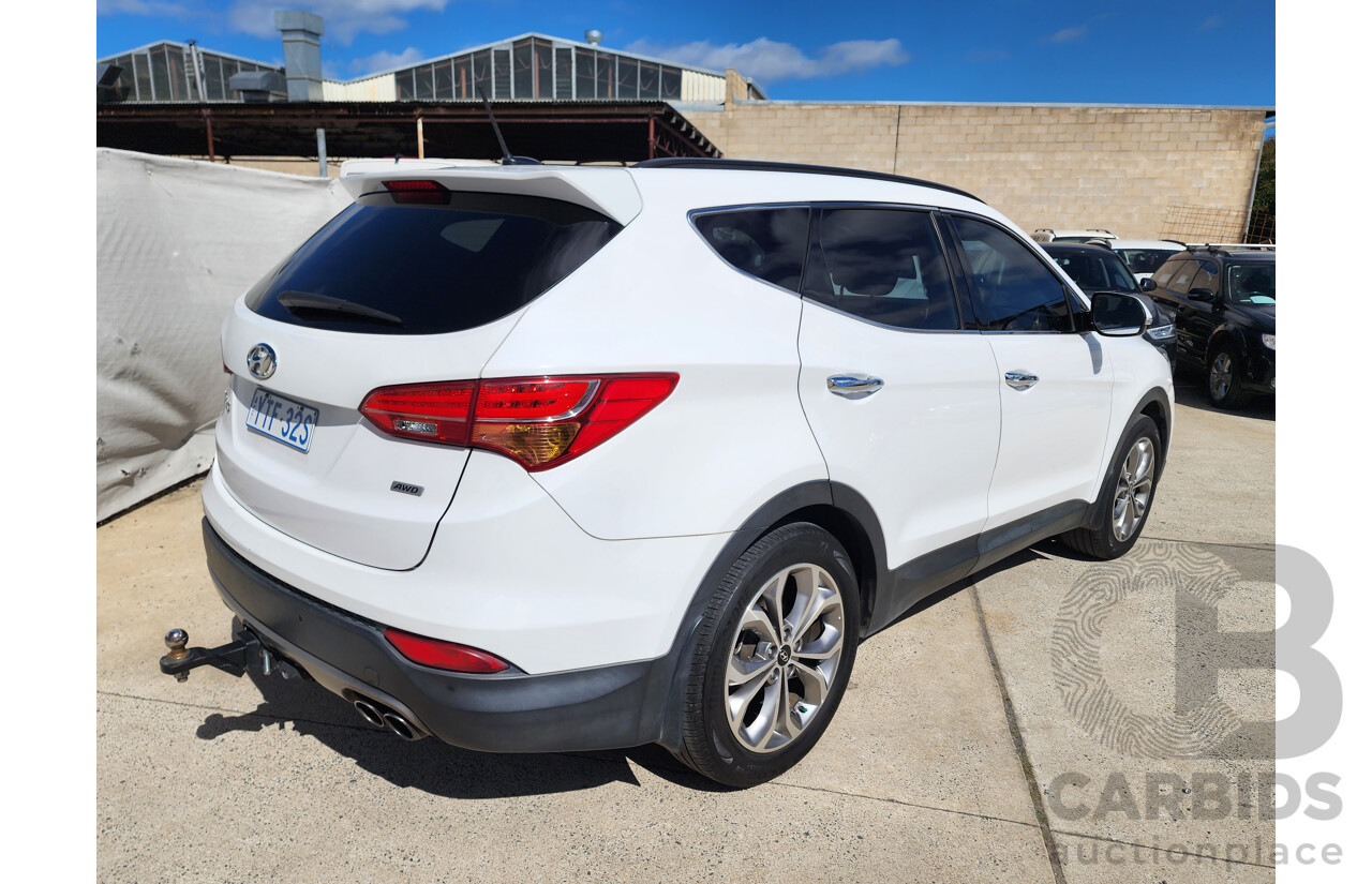 01/2015 Hyundai Santa Fe Highlander CRDi (4x4) DM MY15 4d Wagon White 2.2L