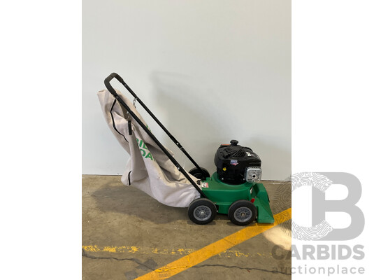 BILLY GOAT (LB352) Residential Lawn & Litter Vaccum