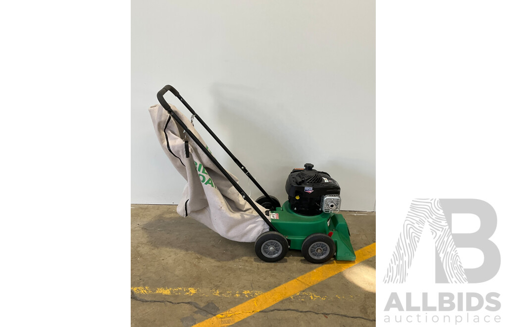 BILLY GOAT (LB352) Residential Lawn & Litter Vaccum