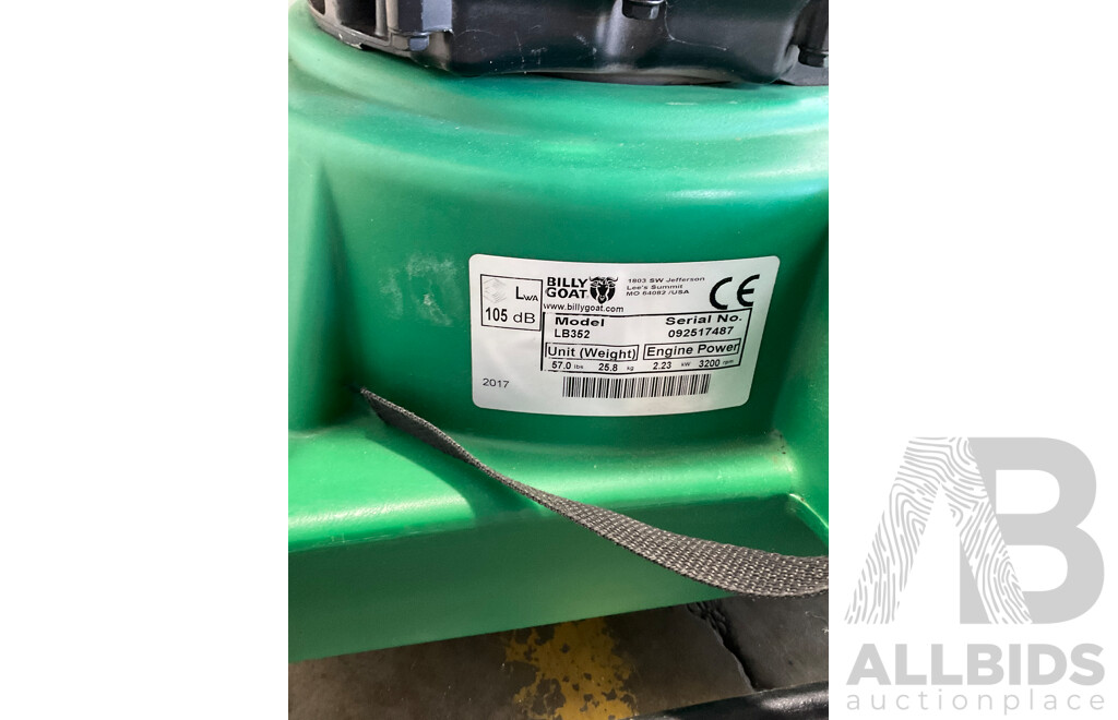 BILLY GOAT (LB352) Residential Lawn & Litter Vaccum