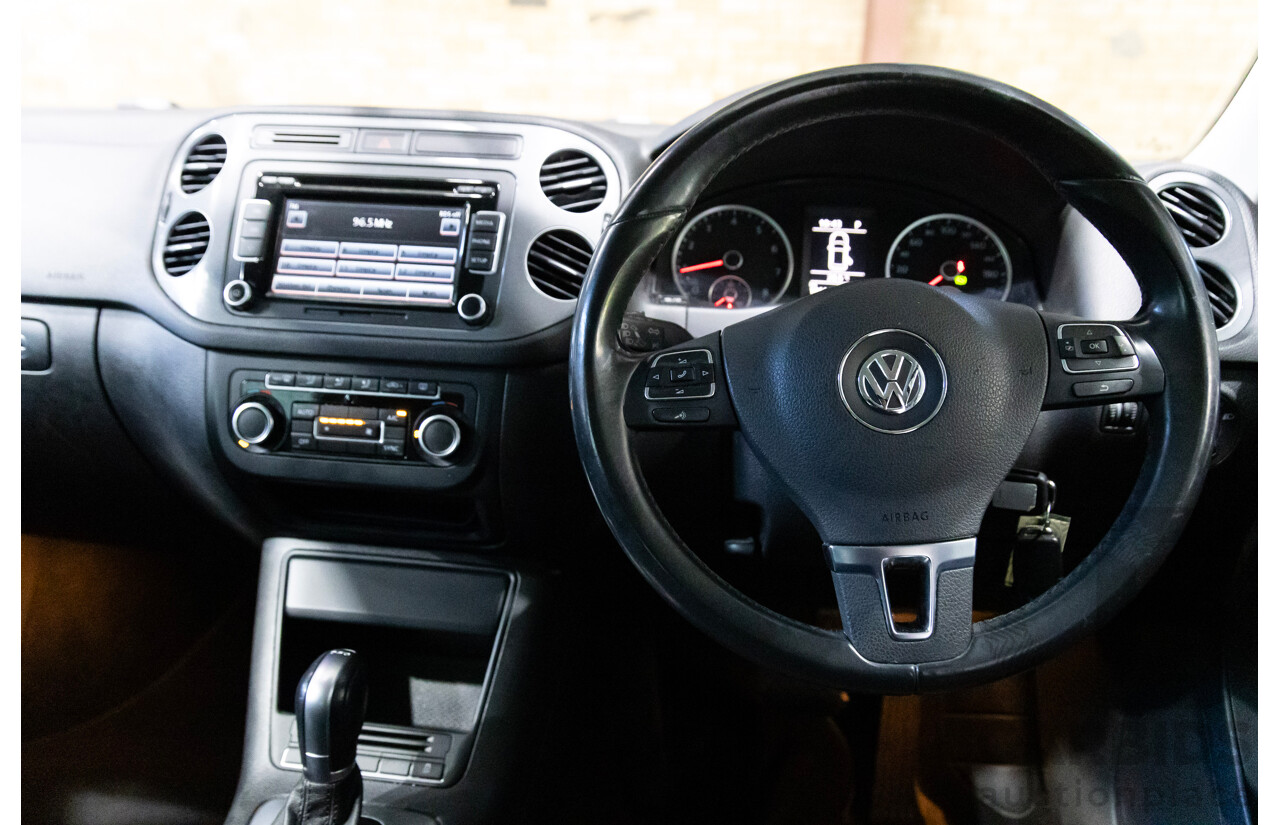 09/2014 Volkswagen Tiguan 132 TSI (4x4) 5NC MY15 4d Wagon Black Turbo 2.0L