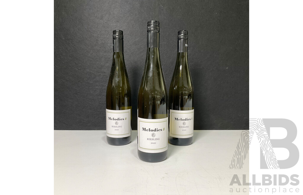 Set Off Three Melodies Riesling Wine