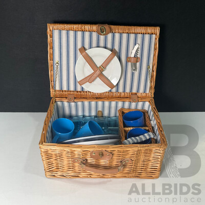 Vintage Wicker Picnic Basket with Picnic Accessories