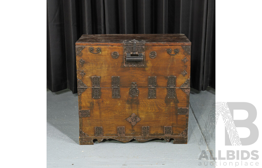 Korean Bandaji Storage Chest