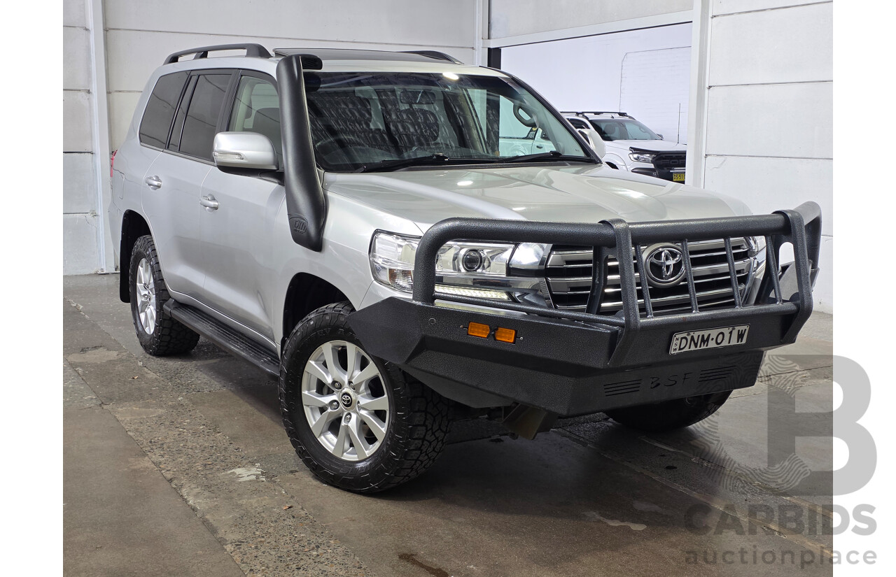 07/2017 Toyota Landcruiser VX (4x4) VDJ200R MY16 4d Wagon Silver 4.5L