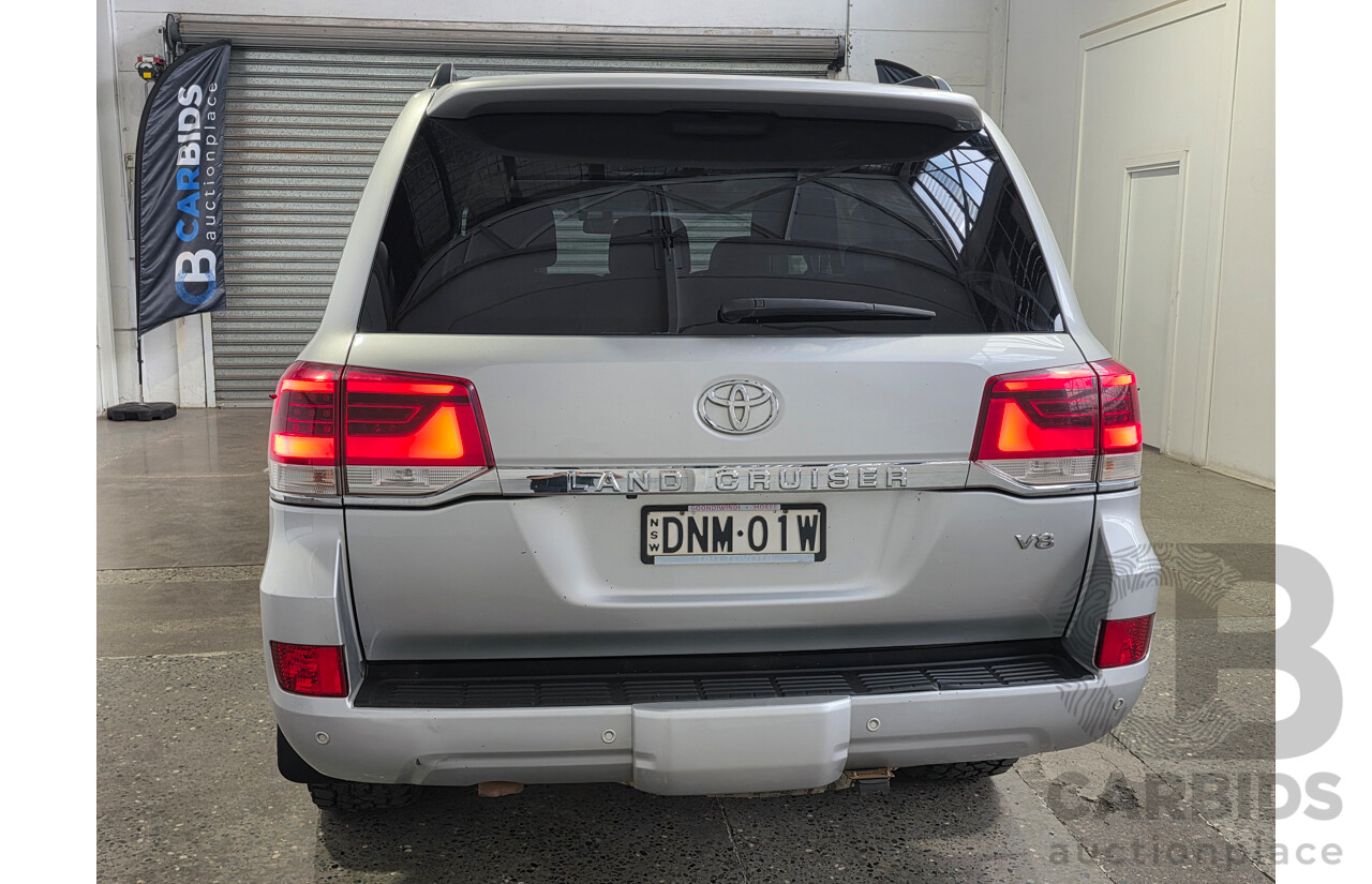 07/2017 Toyota Landcruiser VX (4x4) VDJ200R MY16 4d Wagon Silver 4.5L