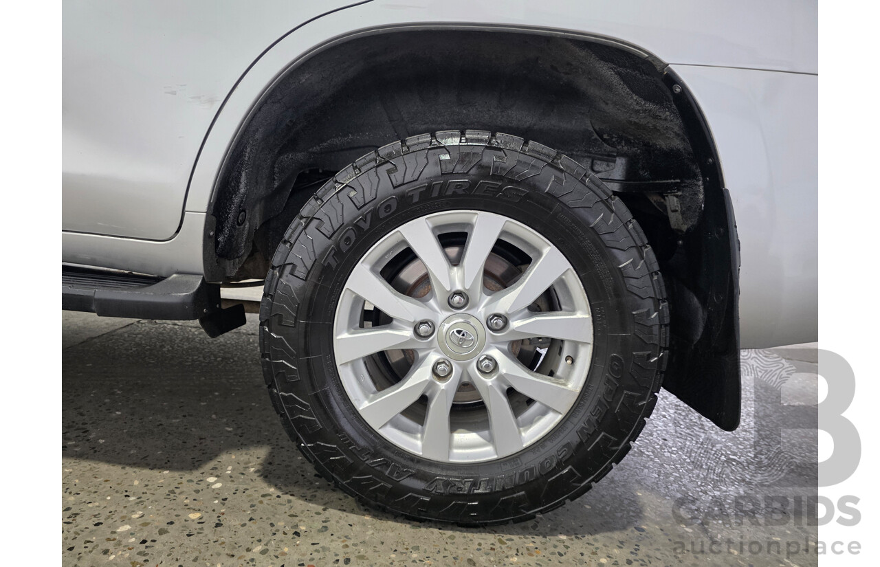 07/2017 Toyota Landcruiser VX (4x4) VDJ200R MY16 4d Wagon Silver 4.5L