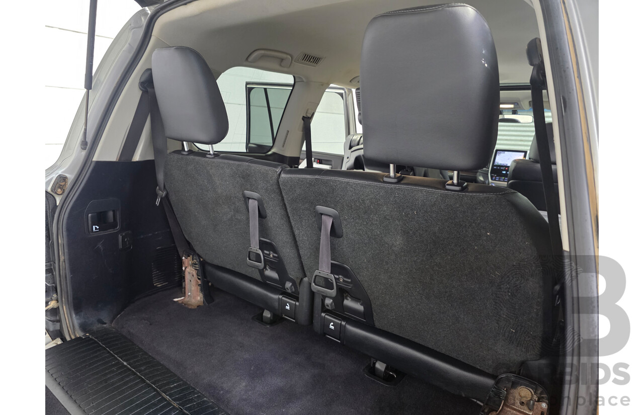 07/2017 Toyota Landcruiser VX (4x4) VDJ200R MY16 4d Wagon Silver 4.5L