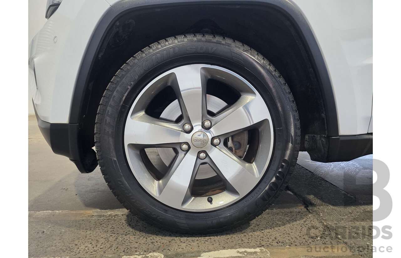 08/2013 Jeep Grand Cherokee LIMITED (4x4) WK MY14 4d Wagon White 3.6L