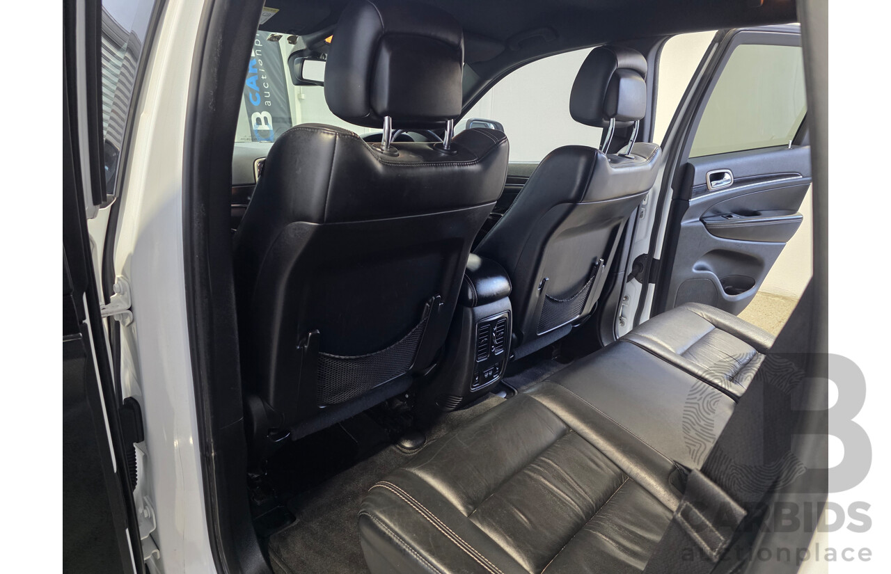 08/2013 Jeep Grand Cherokee LIMITED (4x4) WK MY14 4d Wagon White 3.6L