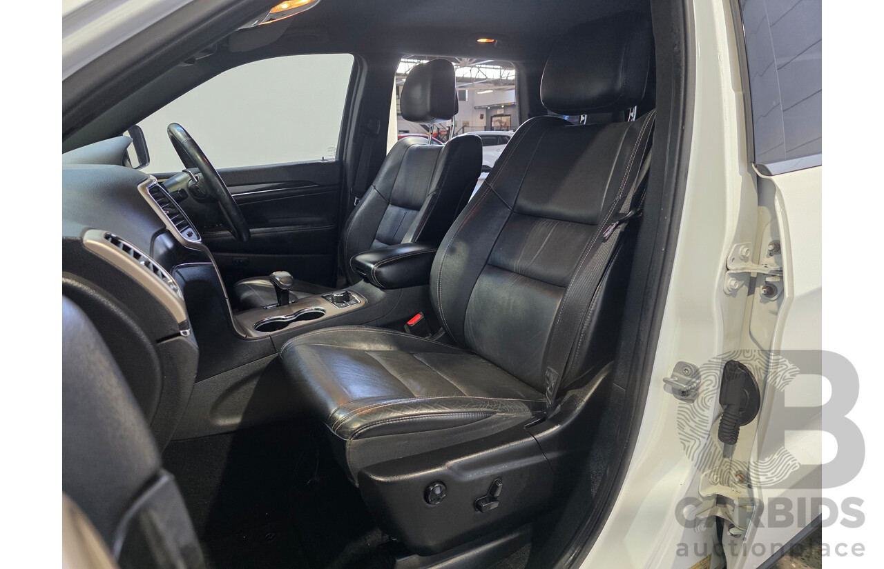 08/2013 Jeep Grand Cherokee LIMITED (4x4) WK MY14 4d Wagon White 3.6L