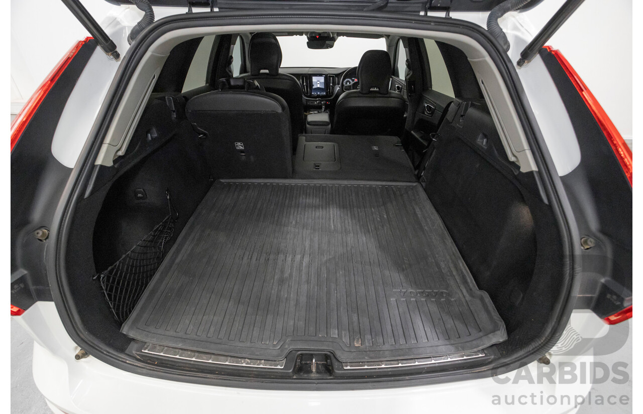 10/2018 Volvo XC60 D4 Momentum (AWD) 246 MY19 4d Wagon Ice White Twin Turbo Diesel 2.0L