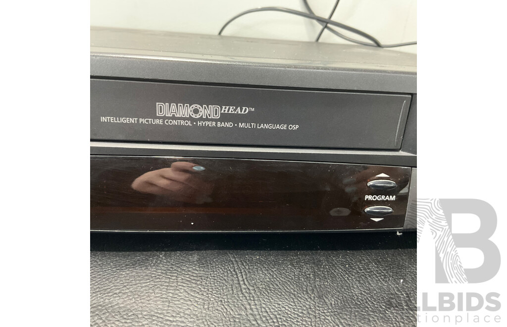 Samsung SV-A40B VCR VHS Player and Recorder Featuring Diamond Head Technology