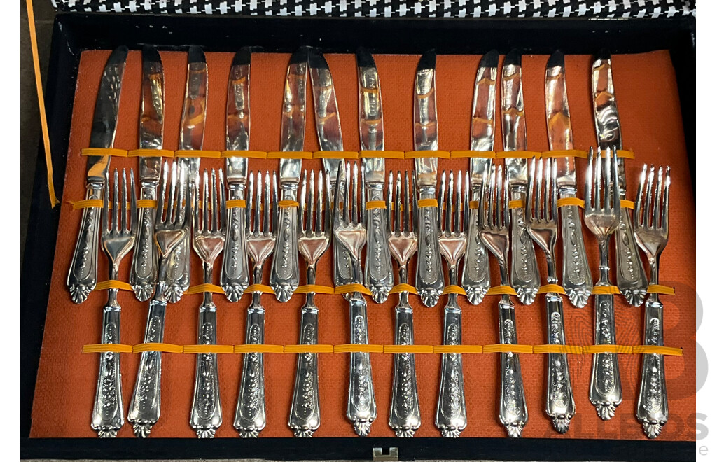Silver Plated Vintage Italian Cutlery Set