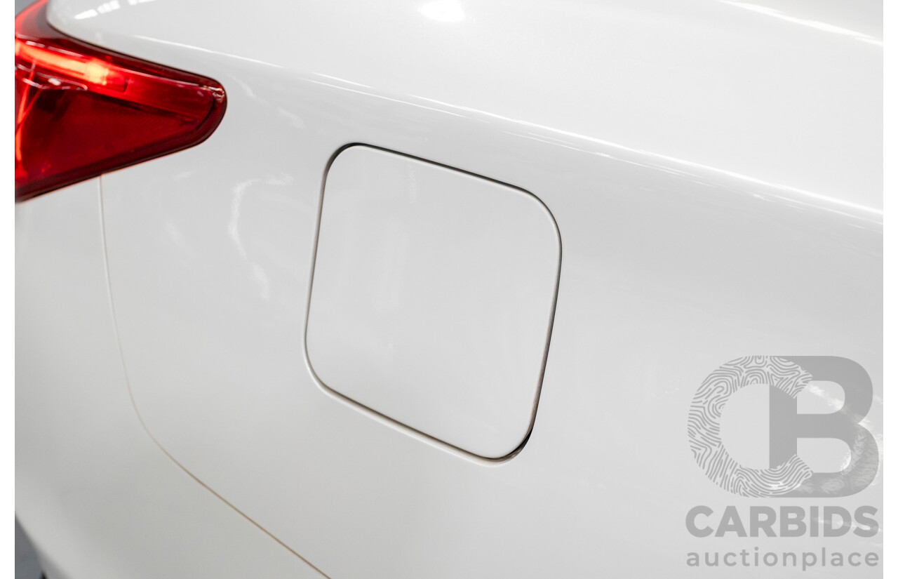 8/2014 Infiniti Q50s Hybrid Premium (AWD) V37 4d Sedan Moonlight White Pearl V6 3.5L
