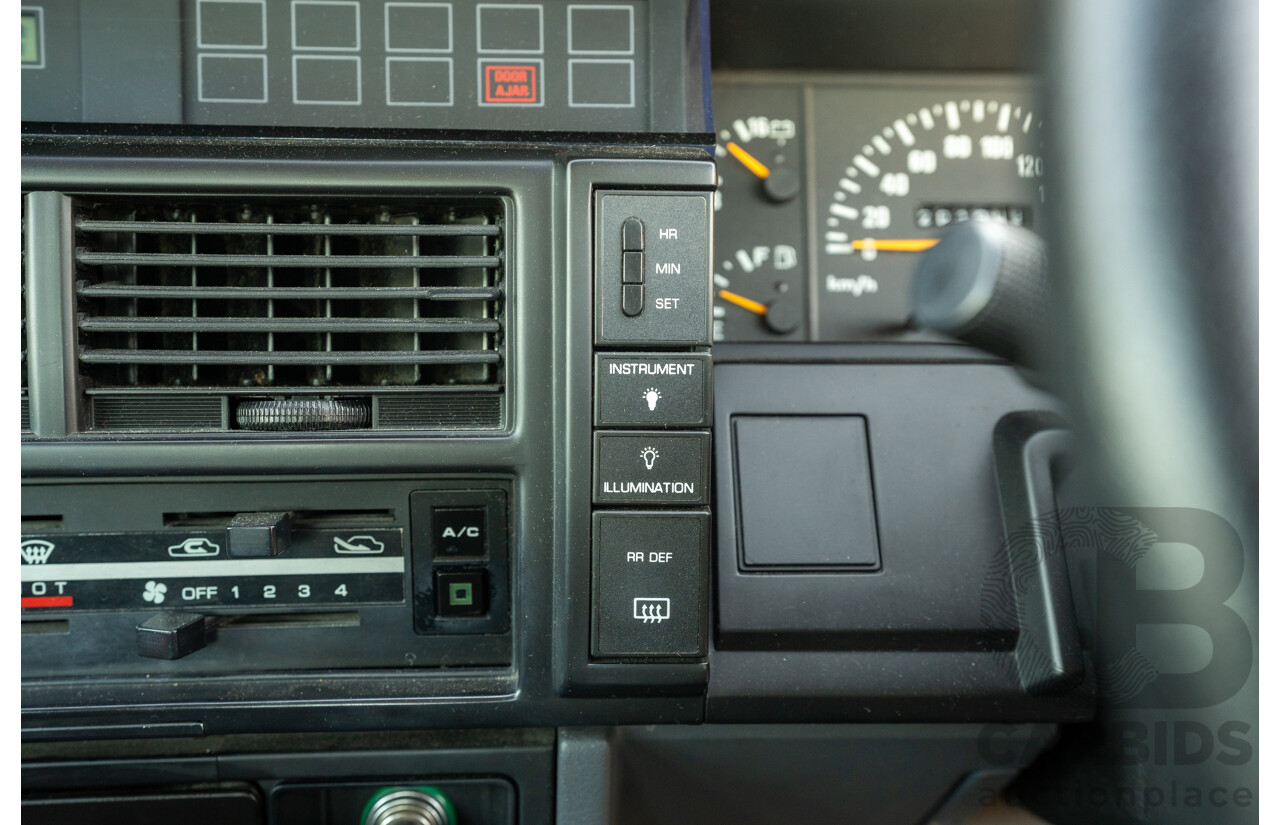 5/1990 Nissan Skyline GXE R31 4d Sedan White 3.0L