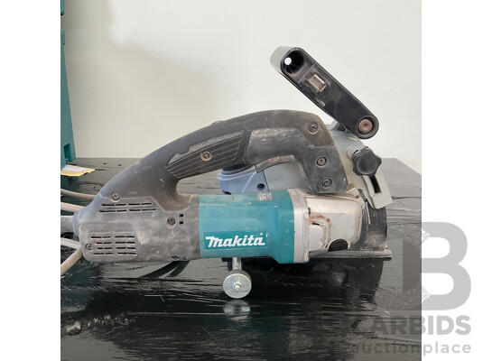 Makita (SG1251J) 125mm Wall Chaser