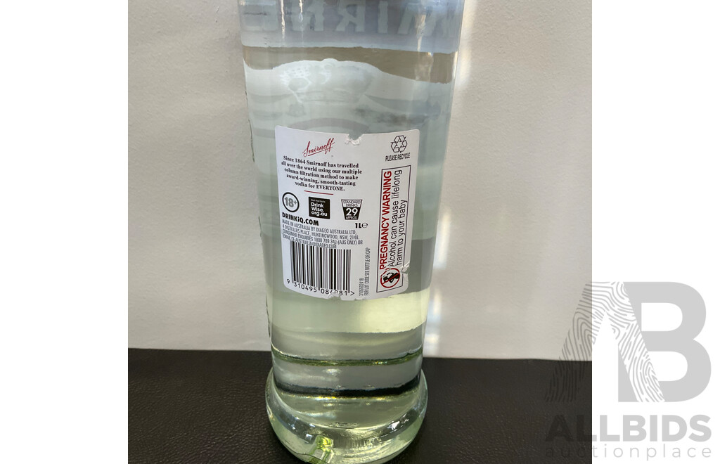 SMIRNOFF Vodka 1L - LOT of 3