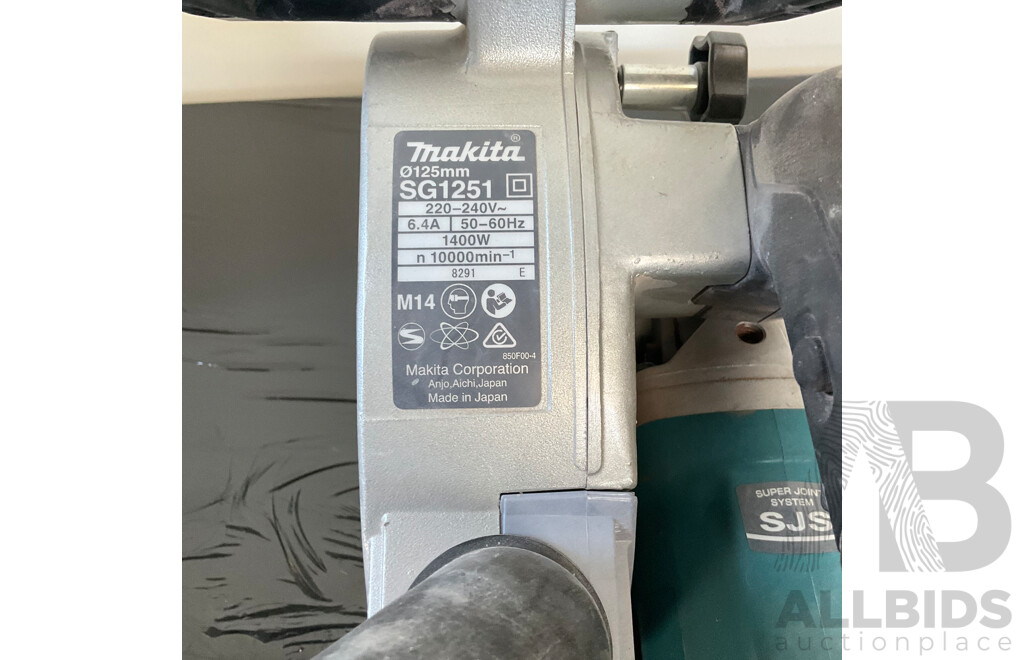 Makita (SG1251J) 125mm Wall Chaser