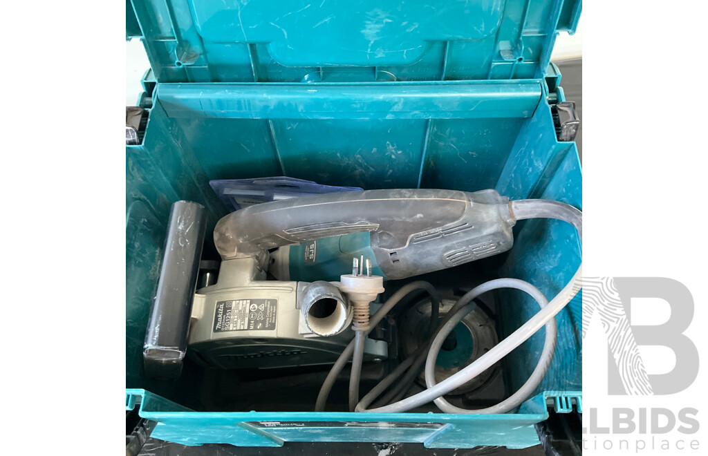 Makita (SG1251J) 125mm Wall Chaser