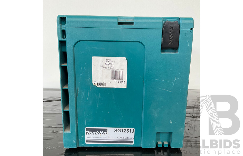 Makita (SG1251J) 125mm Wall Chaser