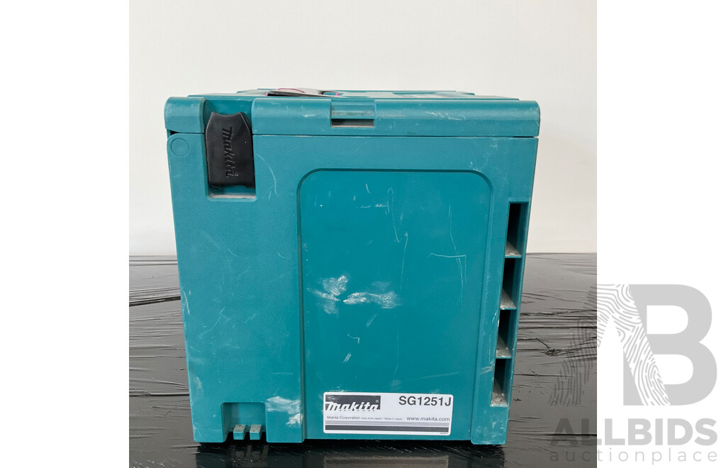 Makita (SG1251J) 125mm Wall Chaser