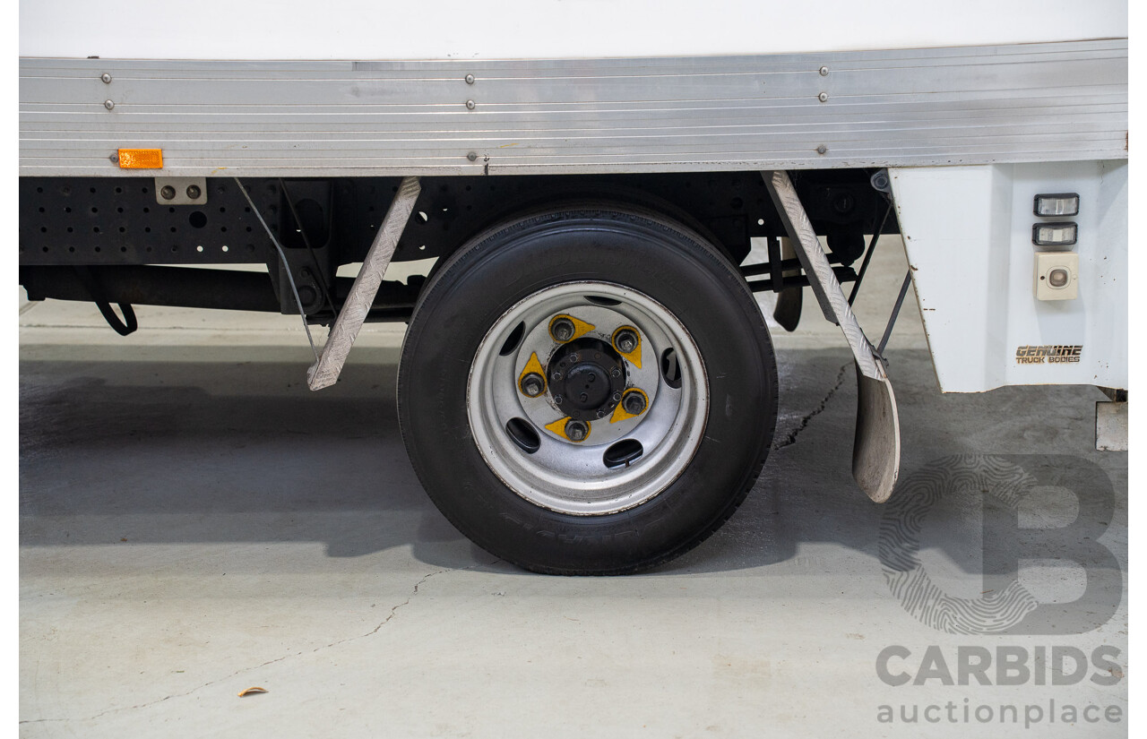 07/2017 Mitsubishi Fuso Canter 515 4.5 MWB 4x2 FE C/Chas Refridgerated White 3.0L