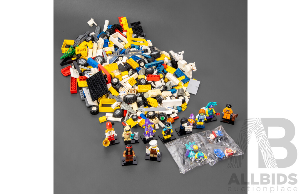 Loose Lego Blocks with Mini Figures