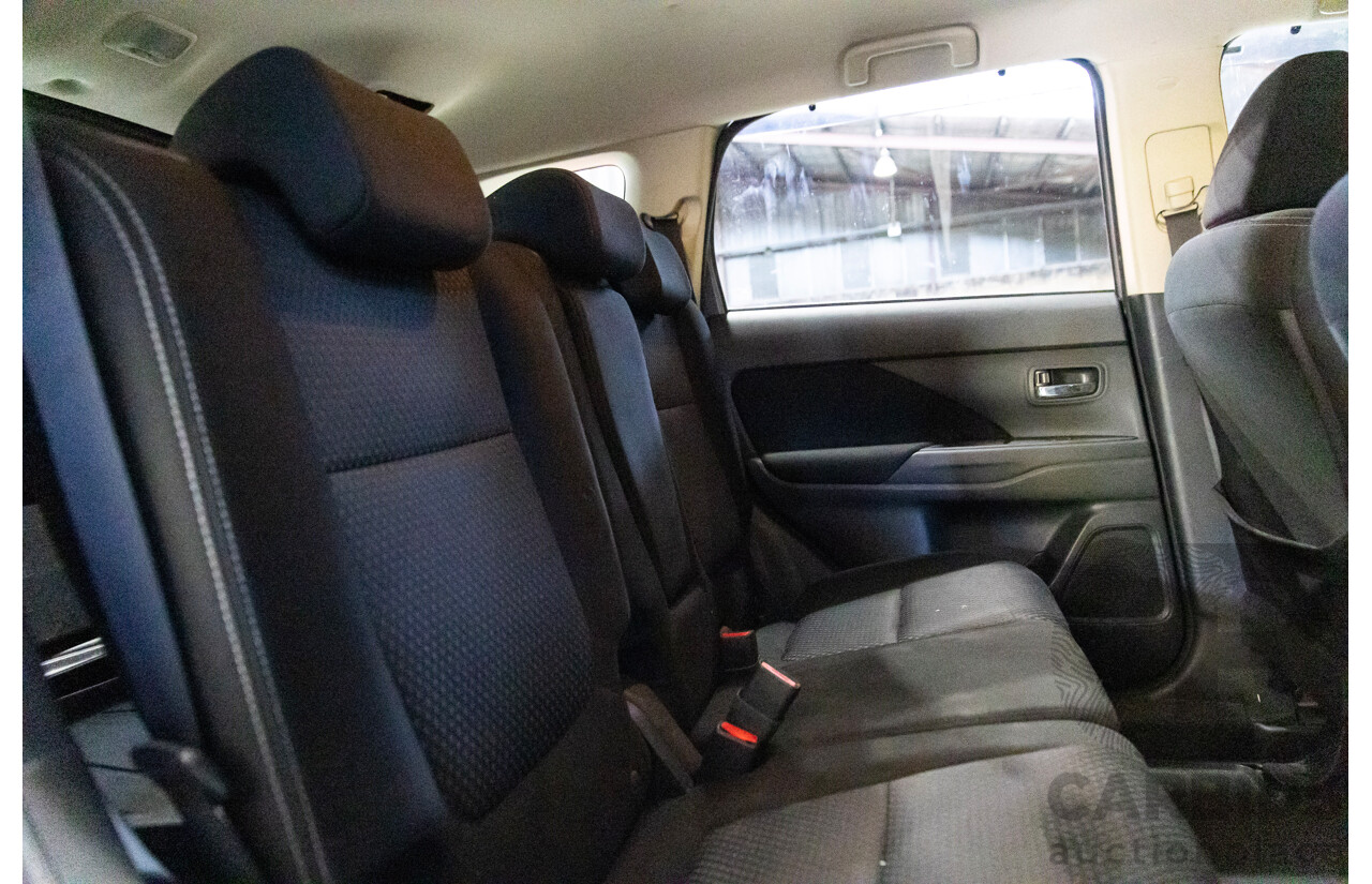 05/2015 Mitsubishi Outlander XLS (4x4) ZK MY16 4d Wagon Grey 2.3L