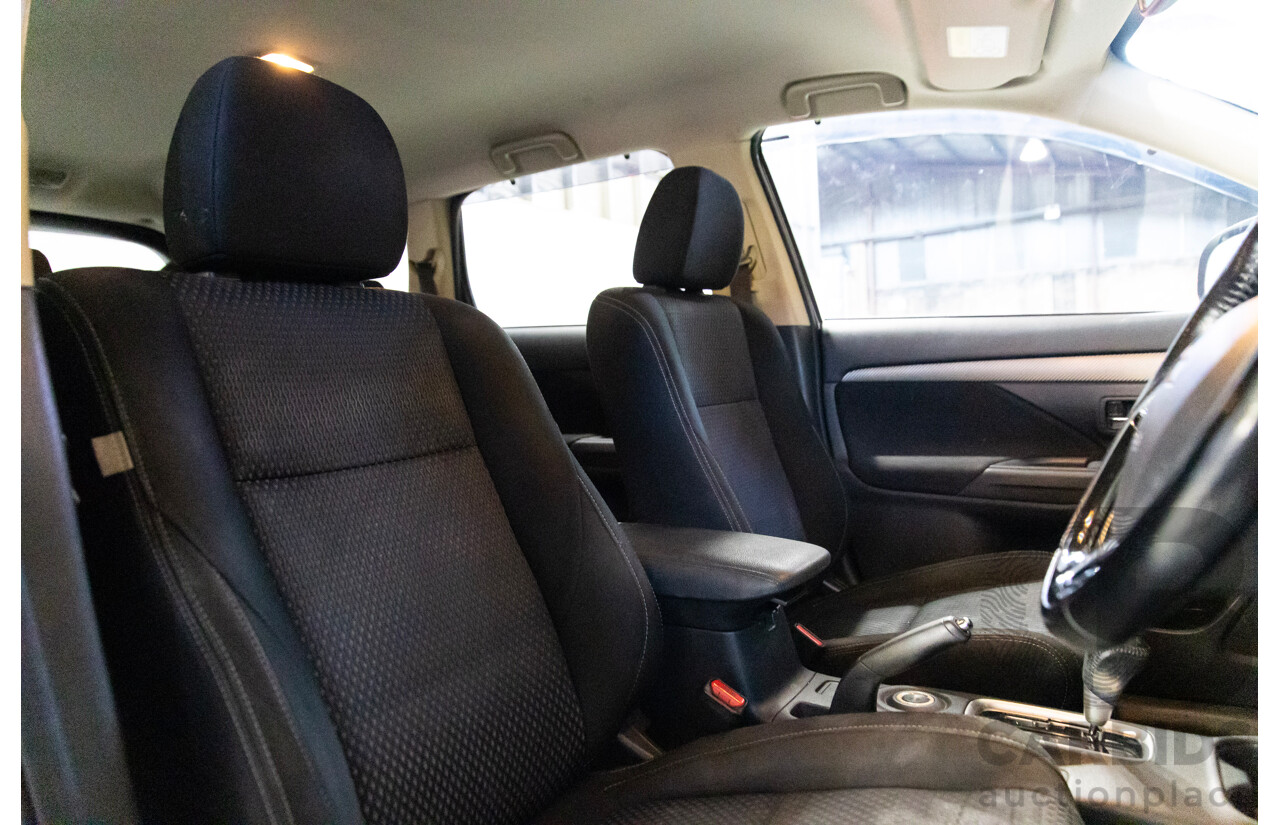 05/2015 Mitsubishi Outlander XLS (4x4) ZK MY16 4d Wagon Grey 2.3L