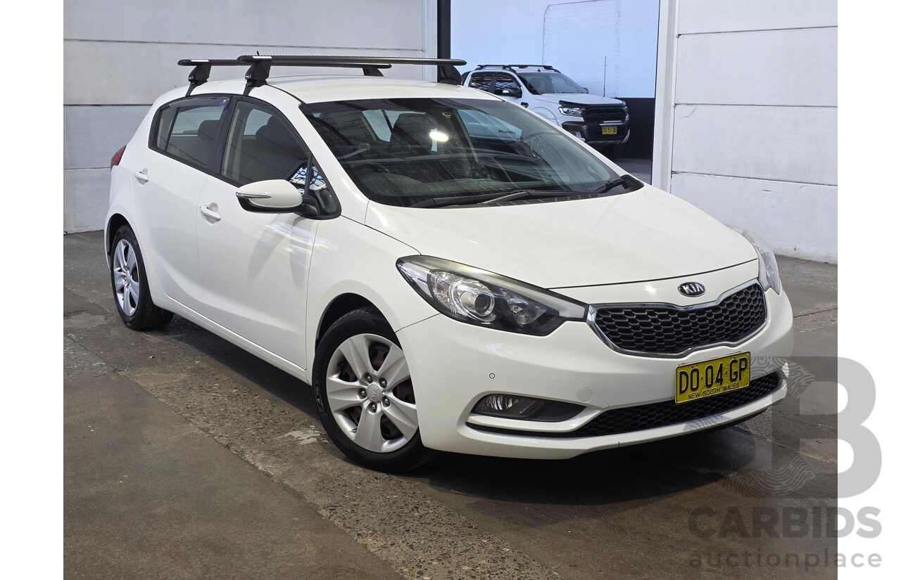 05/2015 Kia Cerato S YD MY15 5d Hatchback White 1.8L
