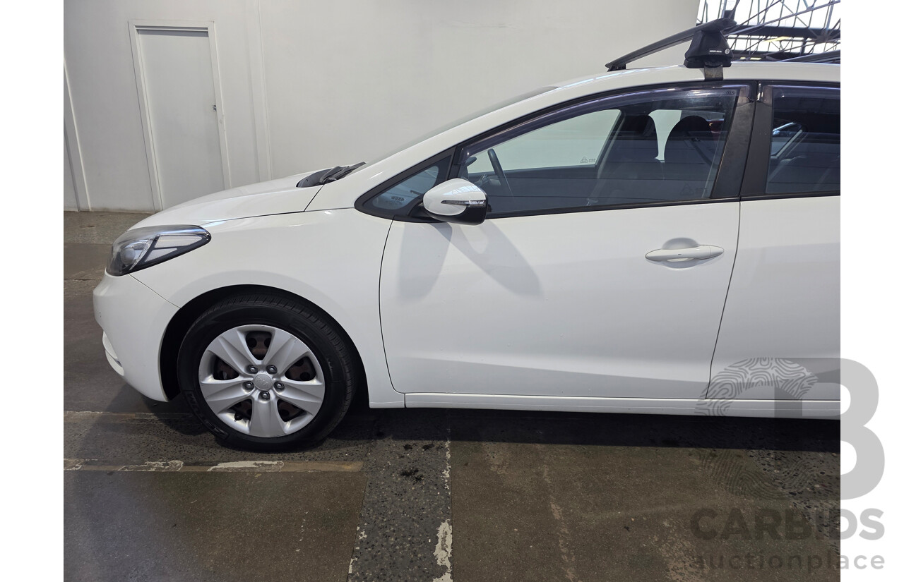 05/2015 Kia Cerato S YD MY15 5d Hatchback White 1.8L