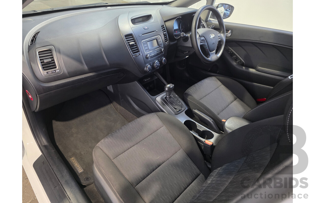 05/2015 Kia Cerato S YD MY15 5d Hatchback White 1.8L