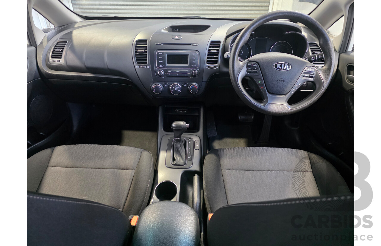 05/2015 Kia Cerato S YD MY15 5d Hatchback White 1.8L
