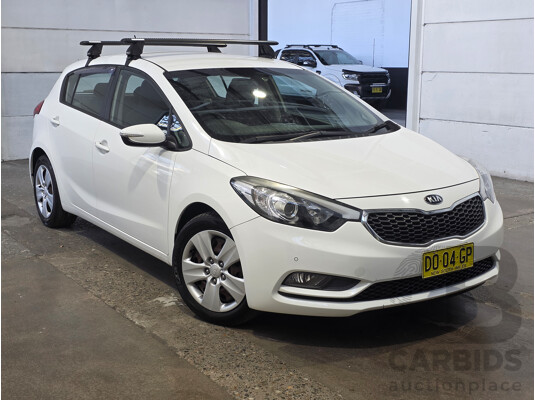 05/2015 Kia Cerato S YD MY15 5d Hatchback White 1.8L
