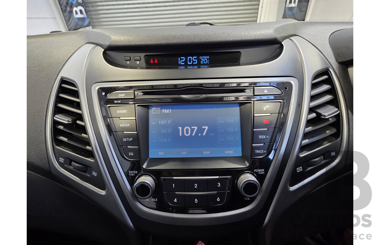 07/2015 Hyundai Elantra Active SPECIAL EDITION MD SERIES 2 (MD3) 4d Sedan White 1.8L