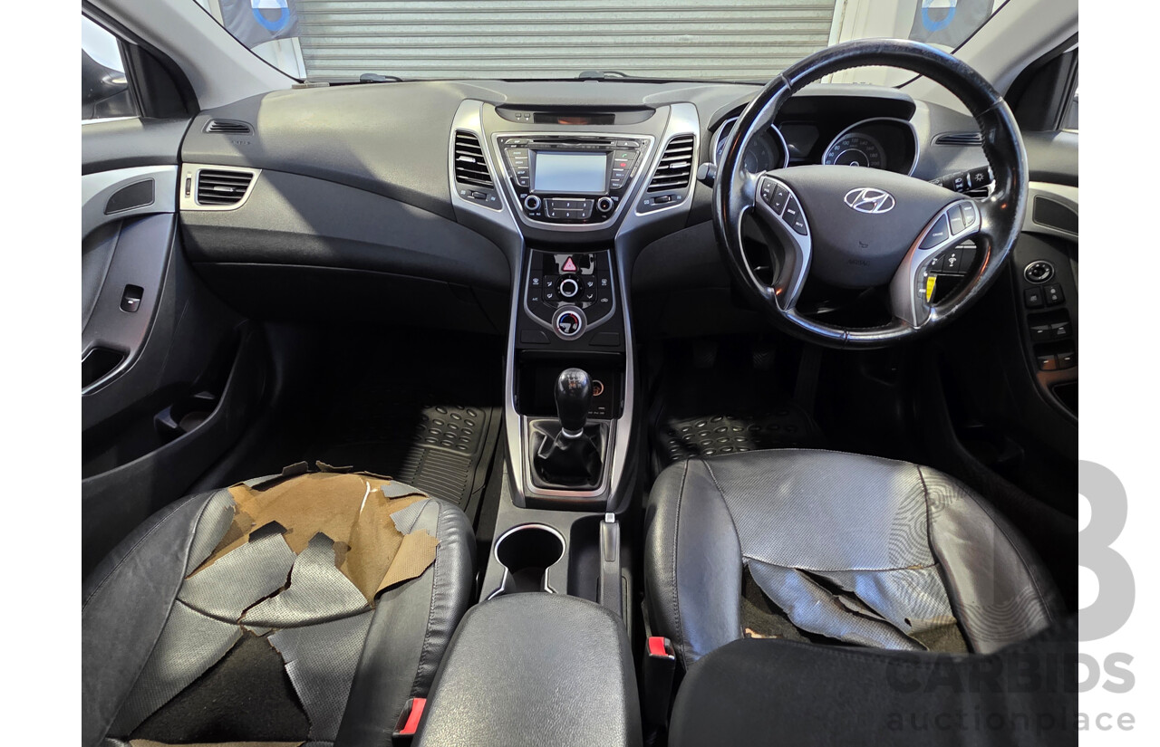 07/2015 Hyundai Elantra Active SPECIAL EDITION MD SERIES 2 (MD3) 4d Sedan White 1.8L