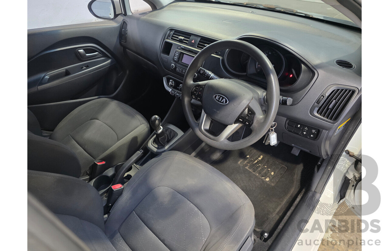 03/2012 Kia Rio S UB 5d Hatchback White 1.4L