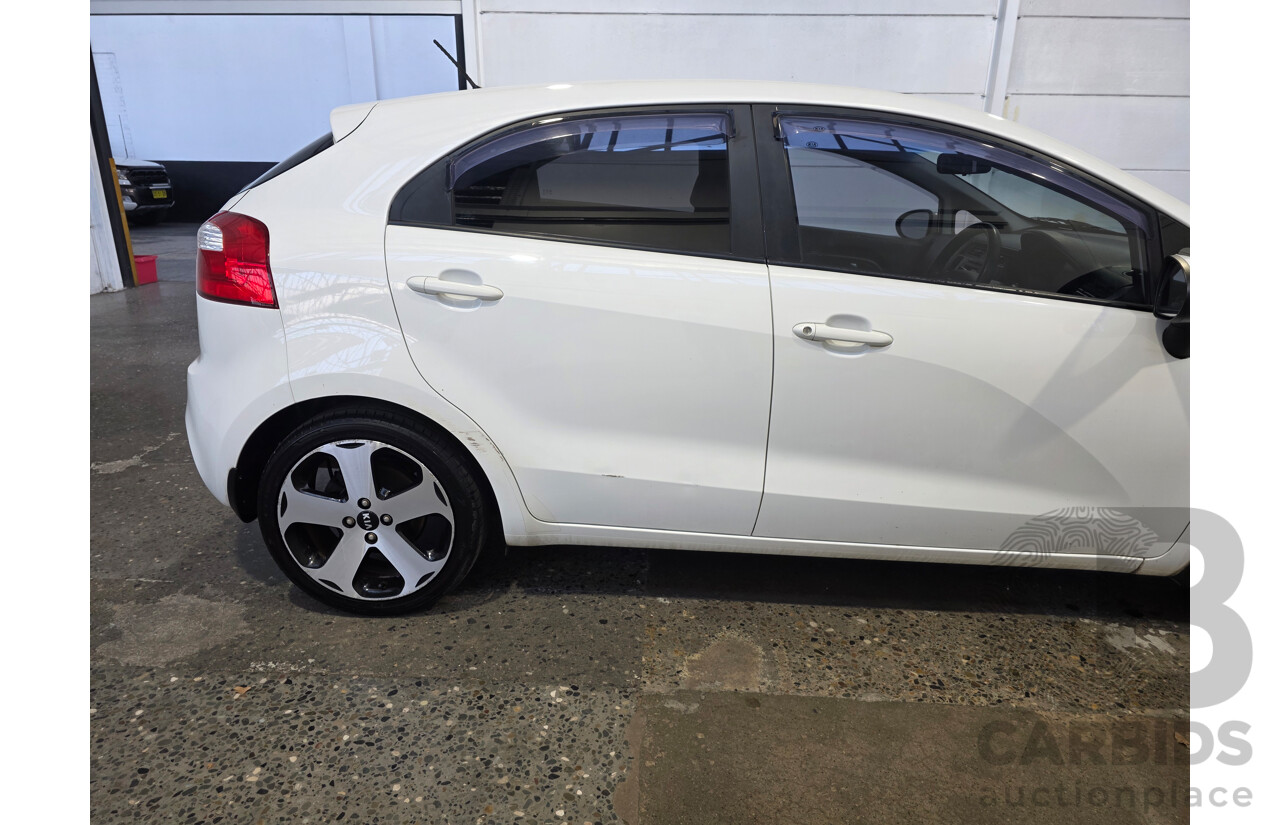 03/2012 Kia Rio S UB 5d Hatchback White 1.4L