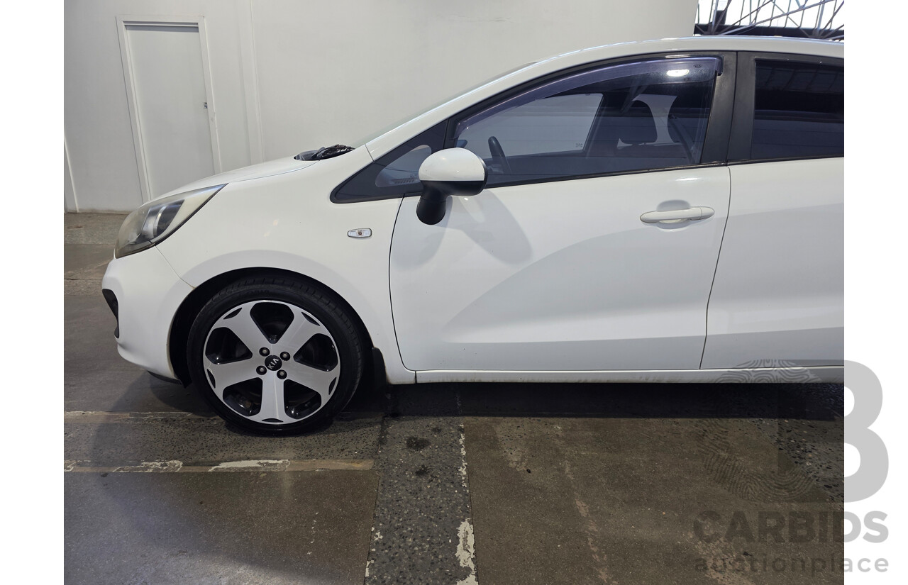 03/2012 Kia Rio S UB 5d Hatchback White 1.4L