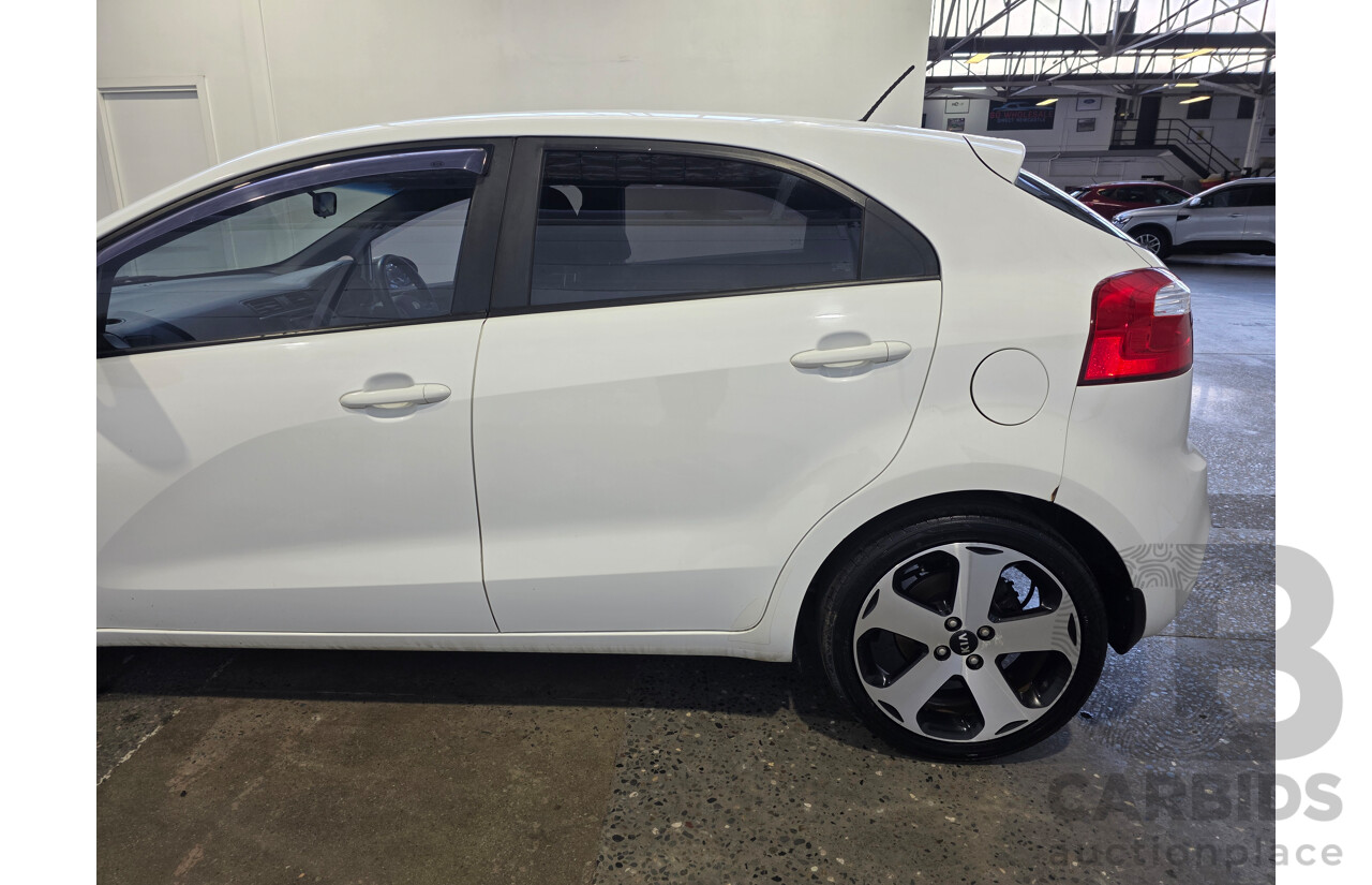 03/2012 Kia Rio S UB 5d Hatchback White 1.4L