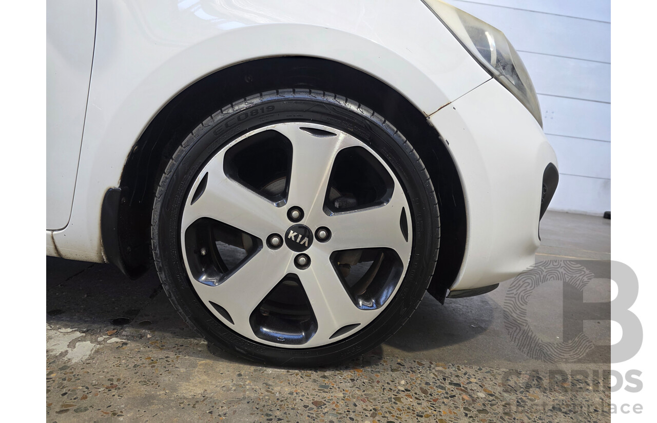 03/2012 Kia Rio S UB 5d Hatchback White 1.4L