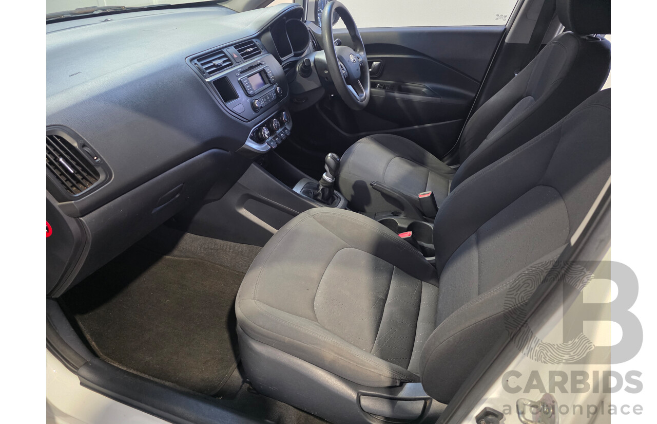 03/2012 Kia Rio S UB 5d Hatchback White 1.4L